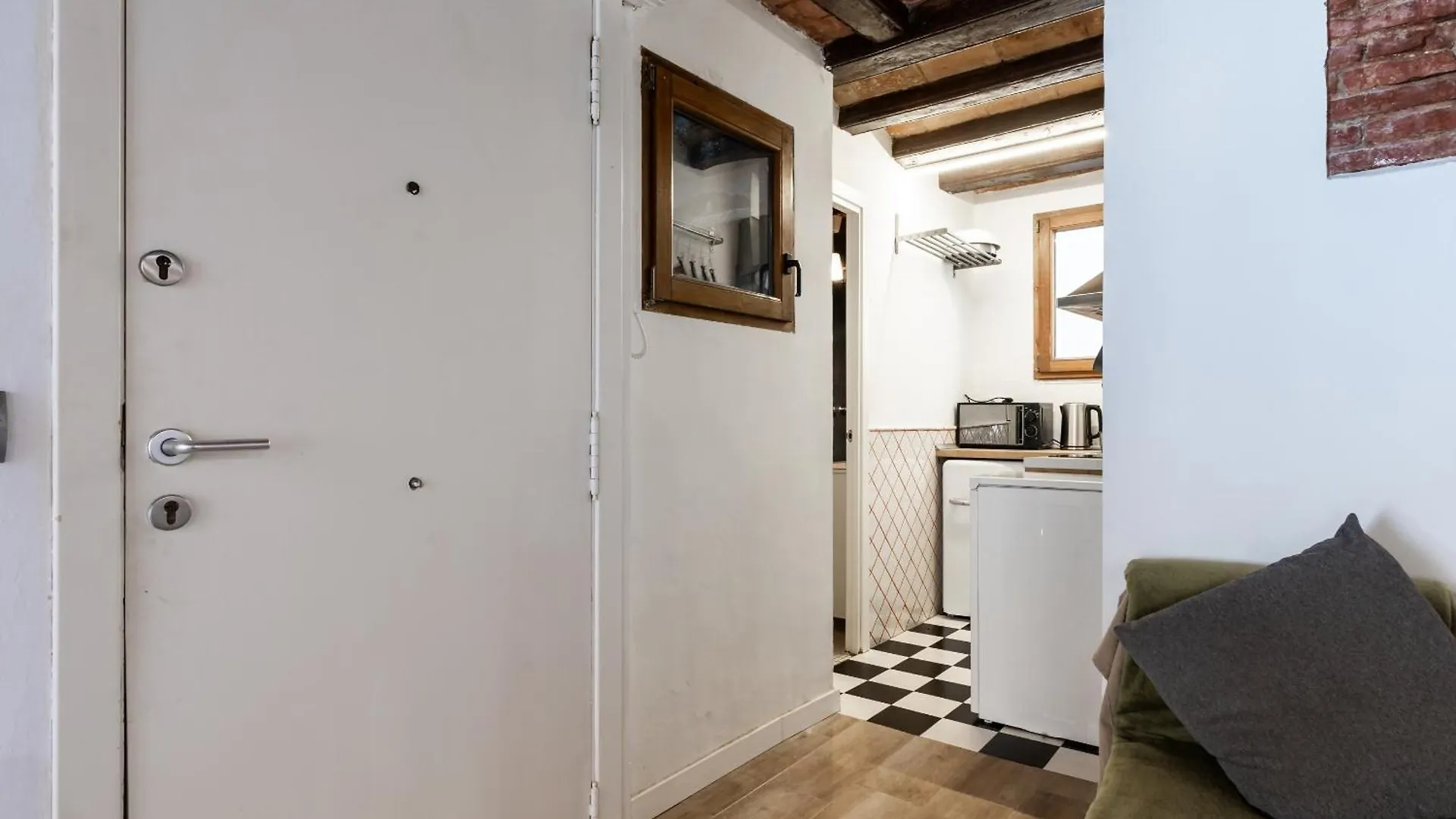 Apartamento La Boqueria 4 Apartment Barcelona 0*,