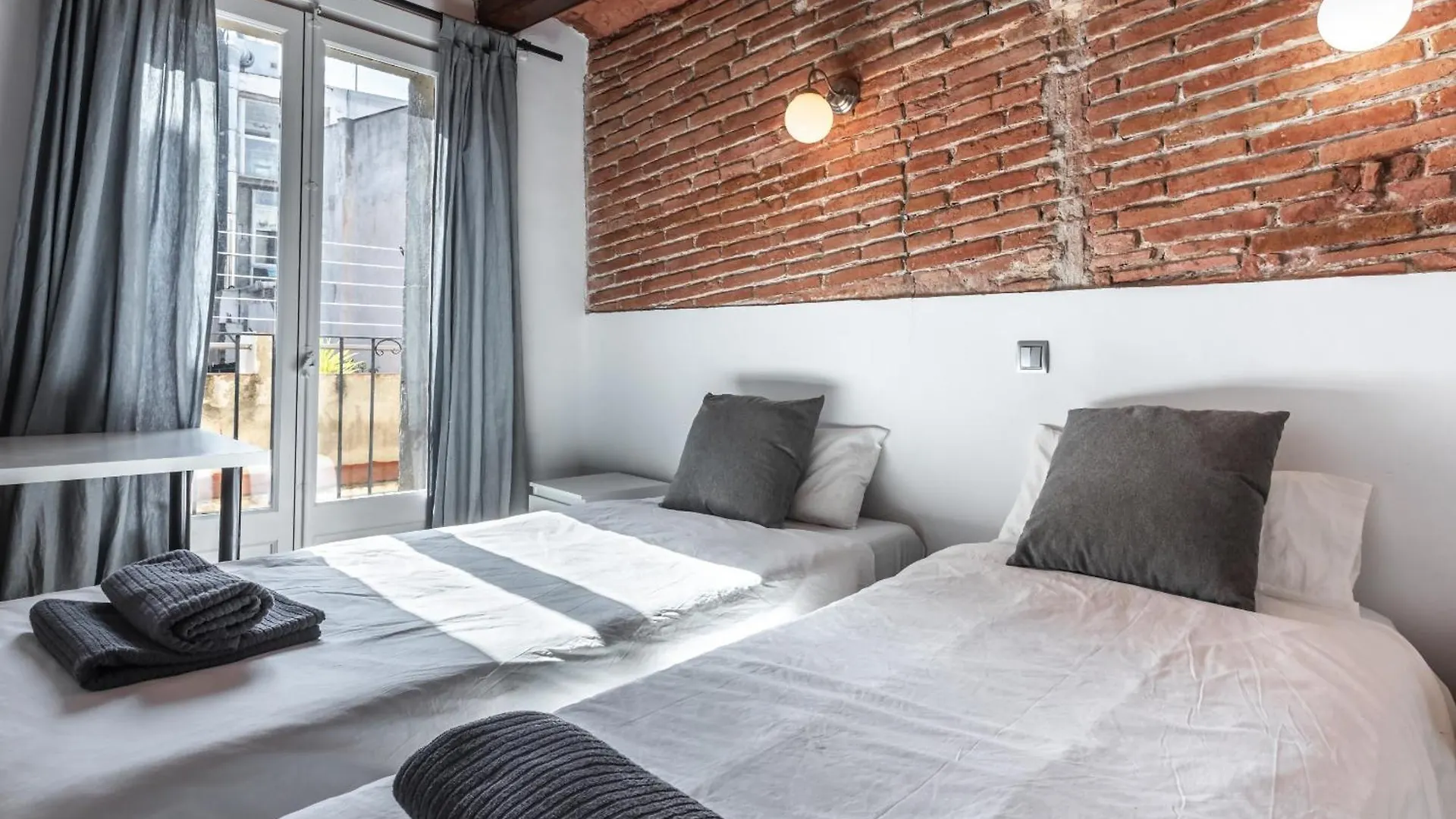 Apartamento La Boqueria 4 Apartment Barcelona