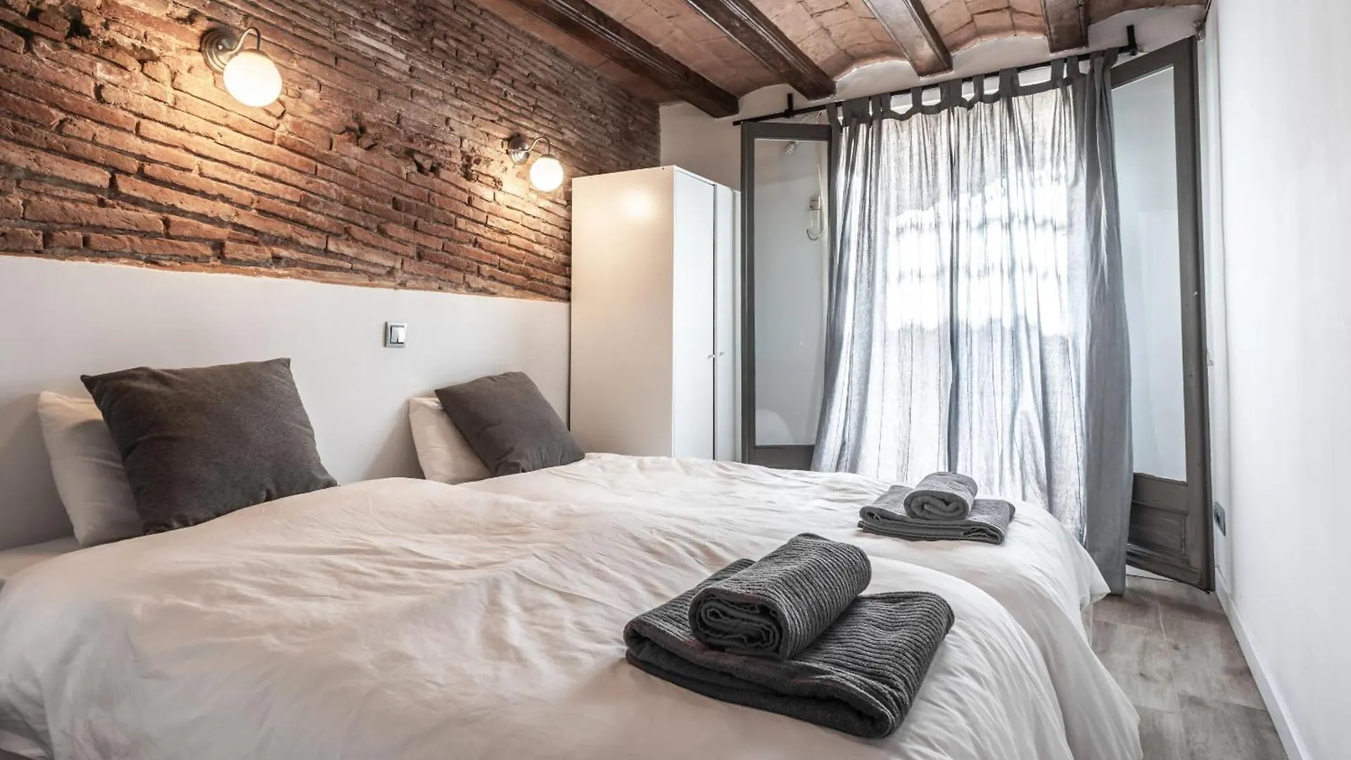 Apartamento La Boqueria 4 Apartment Barcelona 0*,  Spain
